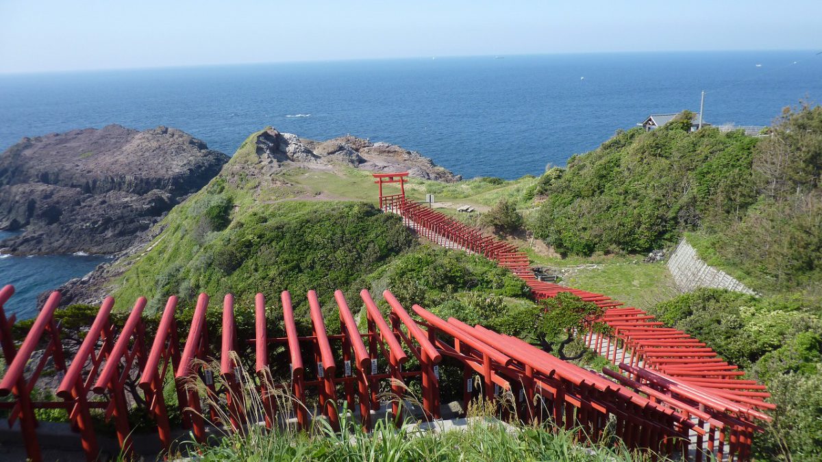 元乃隅神社（龍宮の潮吹）